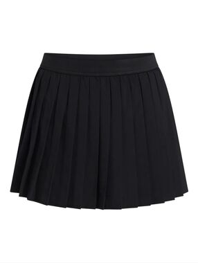 Women's Black Pleated Tennis Skirt W/ Shorts Attatched. LG
